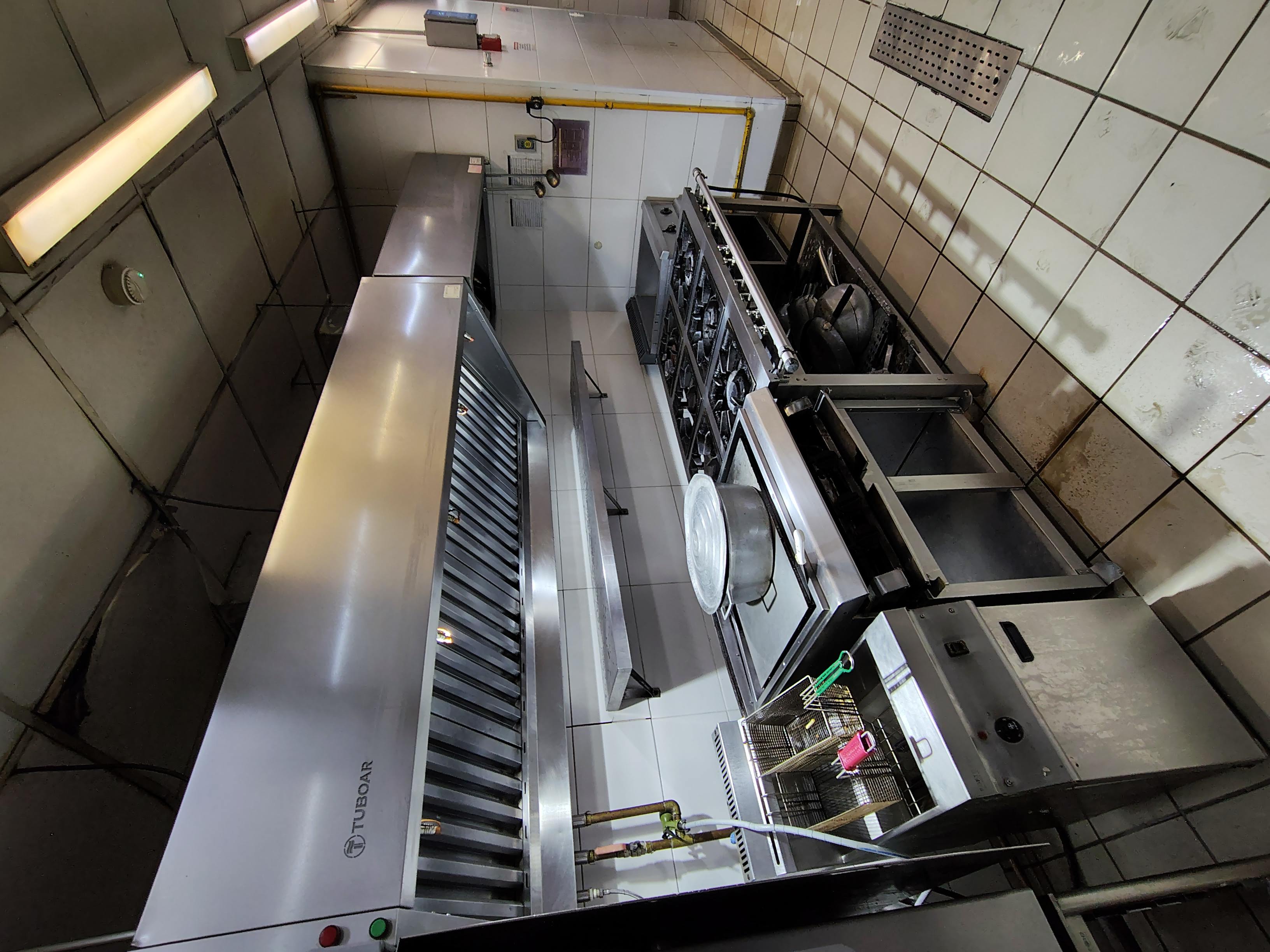Equipamentos para cozinha industrial: escolha certa para produzir mais e parar menos